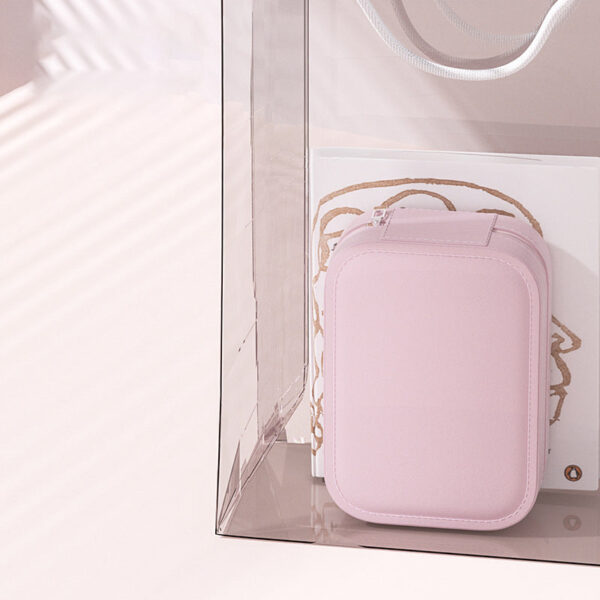 Integrated Makeup Storage Box With Light-Filling Mirror